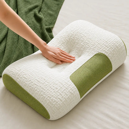 Detalle del tejido y diseño de una almohada Domiya